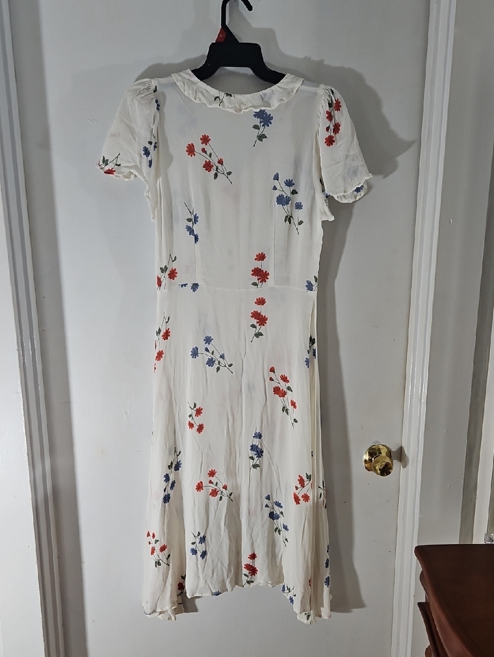 Christy Dawn White Floral Button-Front Midi Dress with Ruffle Collar - Picture 6 of 7